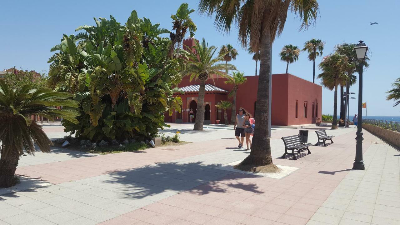 Apartamento Al Lado De La Playa 贝纳尔马德纳 外观 照片