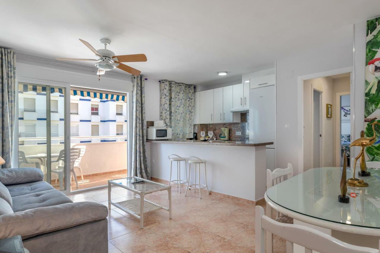 Apartamento Al Lado De La Playa 贝纳尔马德纳 外观 照片