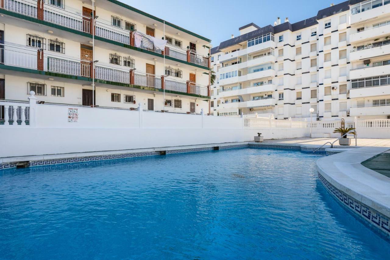 Apartamento Al Lado De La Playa 贝纳尔马德纳 外观 照片